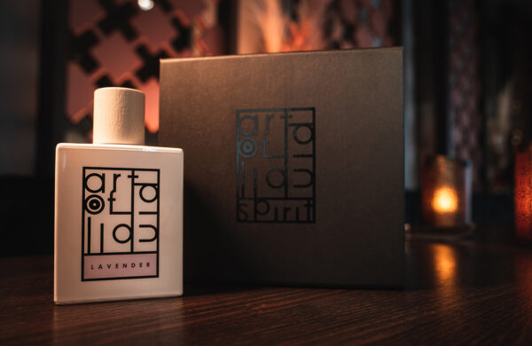 essence lavender Box